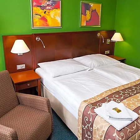 Rieger Garni 3* Jičín